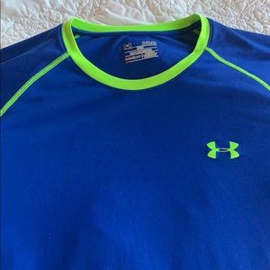 XL Under Armour loose fit Tee